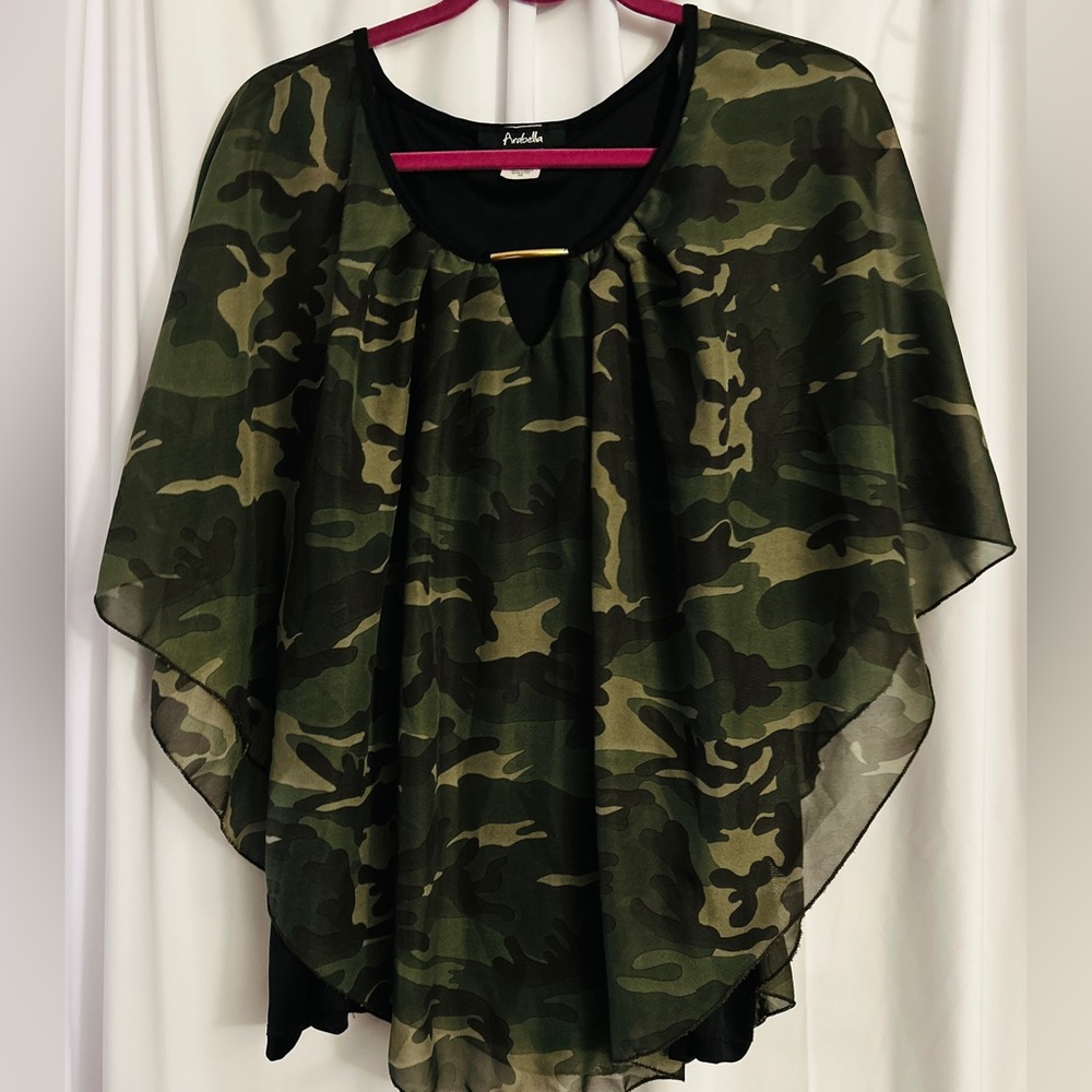 NWOT Arabella Womens Camo Blouse, Size 3X